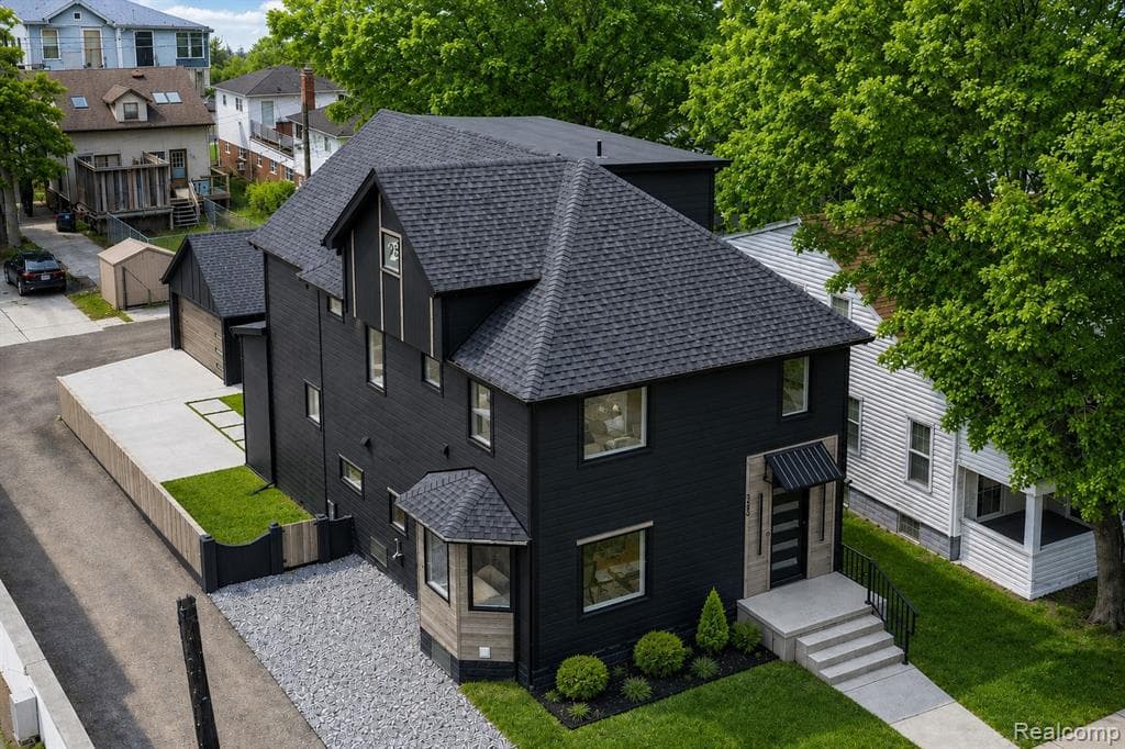 125 N Washington Avenue