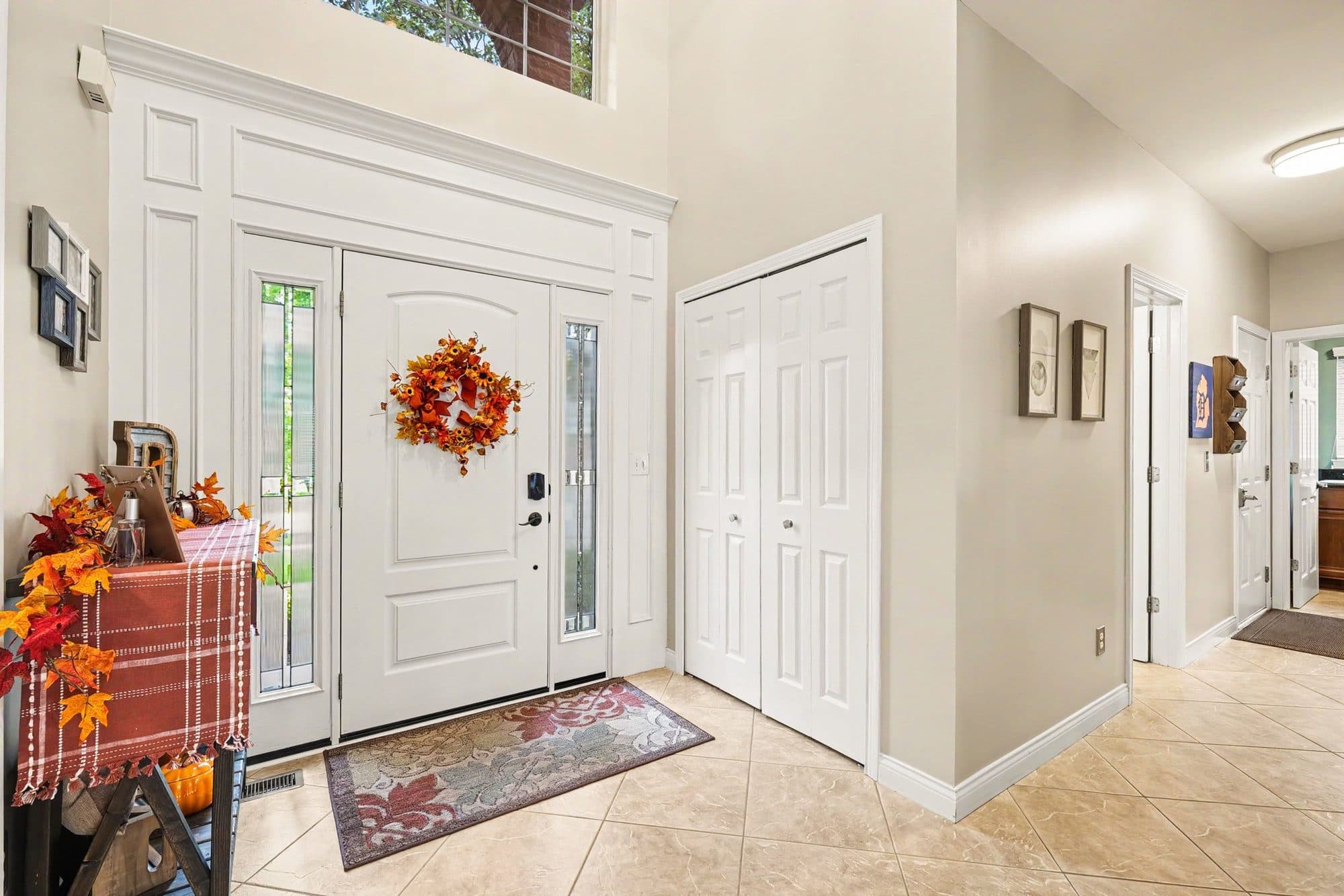 49756 Labaere Drive, thumbnail 5