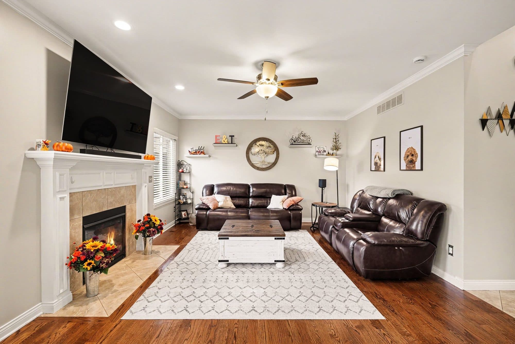 49756 Labaere Drive, thumbnail 9