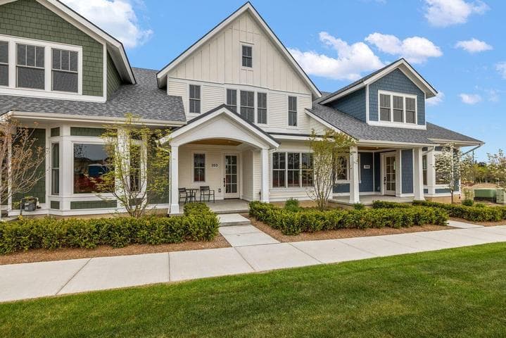 203 Mill Circle, thumbnail 2