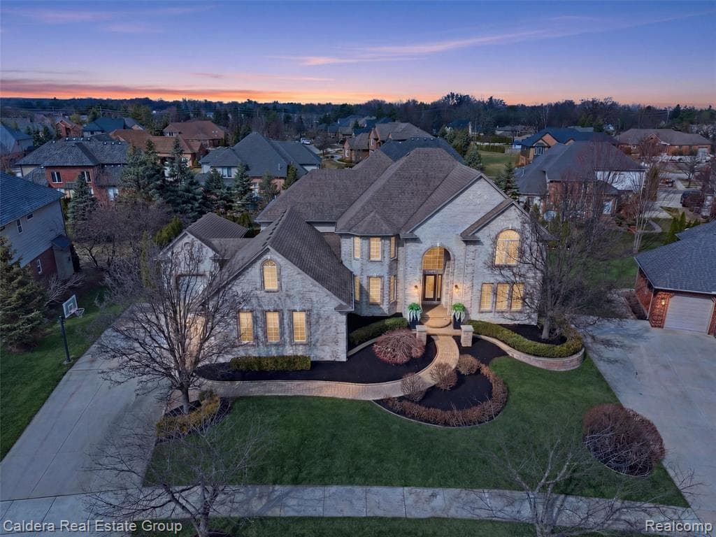 7219 Vista Drive, photo 1